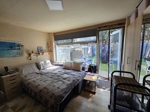 Lounge/bedroom- click for photo gallery